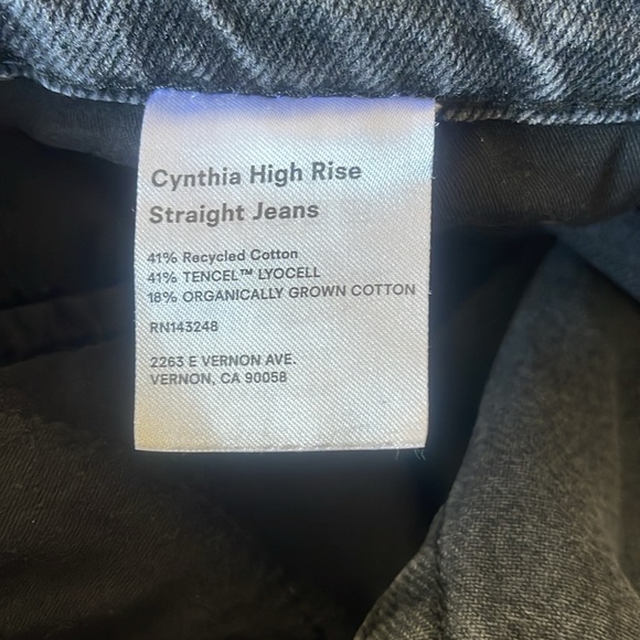 Reformation Cynthia High Rise Straight Jeans in Lagoon Destroyed Black 26 - Picture 5 of 6